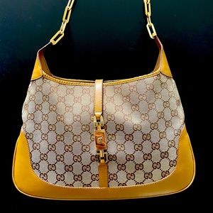 👑 RARE Gucci “Jackie O” Bag with Chain Strap